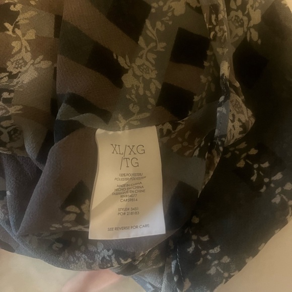 CAbi grey sleeveless blouse XL, worn once - Picture 5 of 7